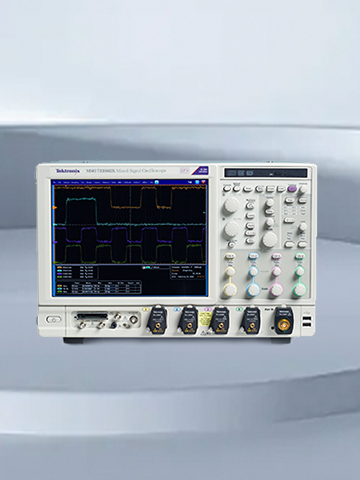 Tektronix MSO 73304DX Oscilloscope (باللغة الإنجليزية)